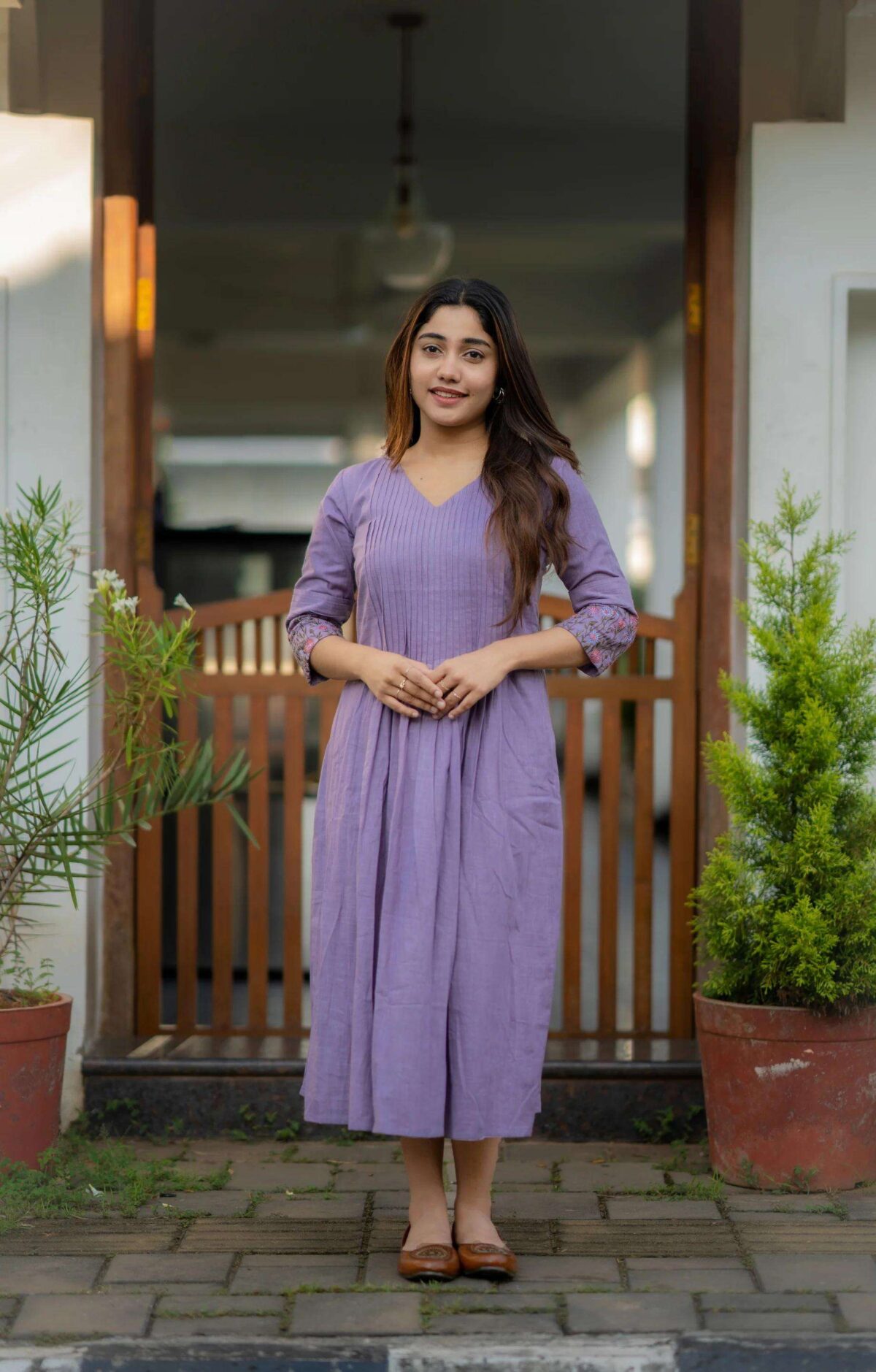 Modern Ethnic Vibes ? Embroidered Cotton Slub Kurta Set for Women (XL) - Image 3